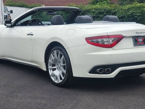 Used 2017 Maserati GranTurismo Convertible RWD image 14