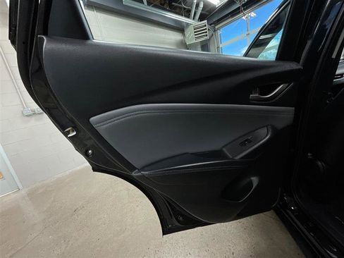 Used 2019 MAZDA CX-3 Touring image 18