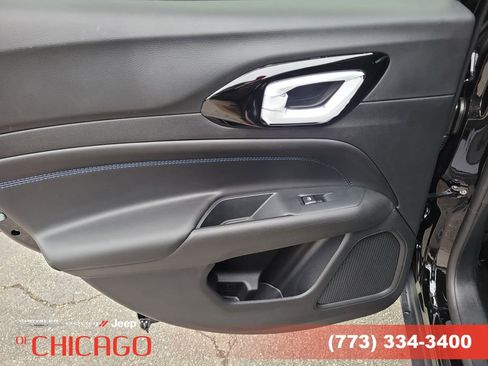 New 2026 Jeep Compass Latitude image 8