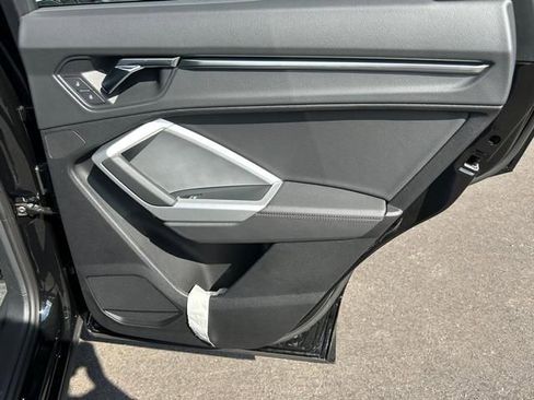 New 2025 Audi Q3 2.0T Premium image 22