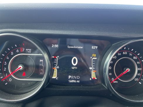 Used 2022 Jeep Gladiator Mojave w/ Trailer Tow Package image 32