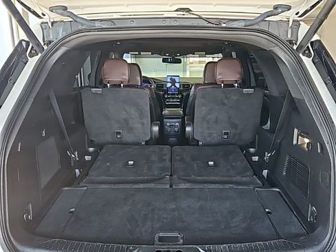 Used 2022 Ford Explorer Platinum w/ Equipment Group 601A image 21