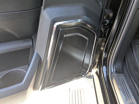 Used 2024 RAM 2500 Limited image 13