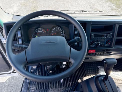 New 2024 Chevrolet Low Cab Forward image 20