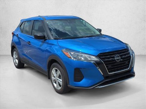 Used 2024 Nissan Kicks S FWD image 3