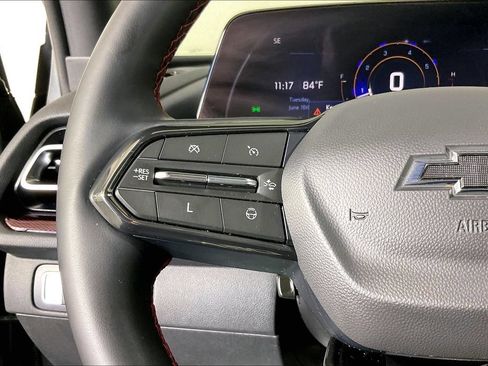 Used 2024 Chevrolet Traverse RS FWD image 24