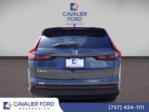 Used 2023 Honda CR-V EX image 3