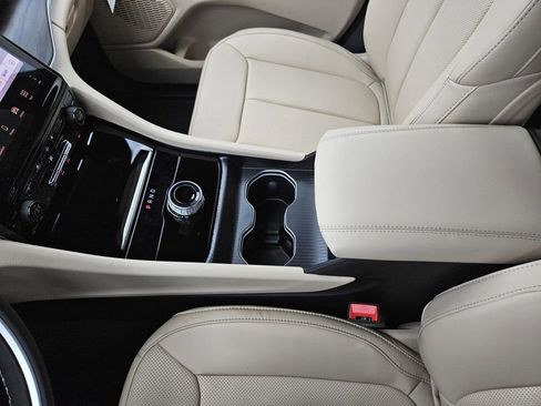 New 2025 Jeep Grand Cherokee L Limited w/ Luxury Tech Group II RWD image 33