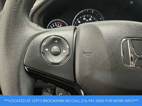 Used 2022 Honda HR-V LX image 12