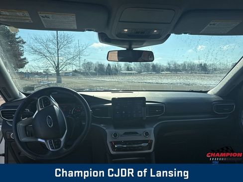 Used 2023 Ford Explorer XLT w/ Equipment Group 202A image 24