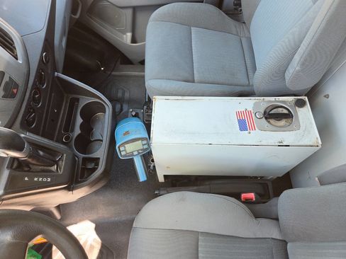 Used 2015 Ford Transit 150 130 Low Roof RWD image 34