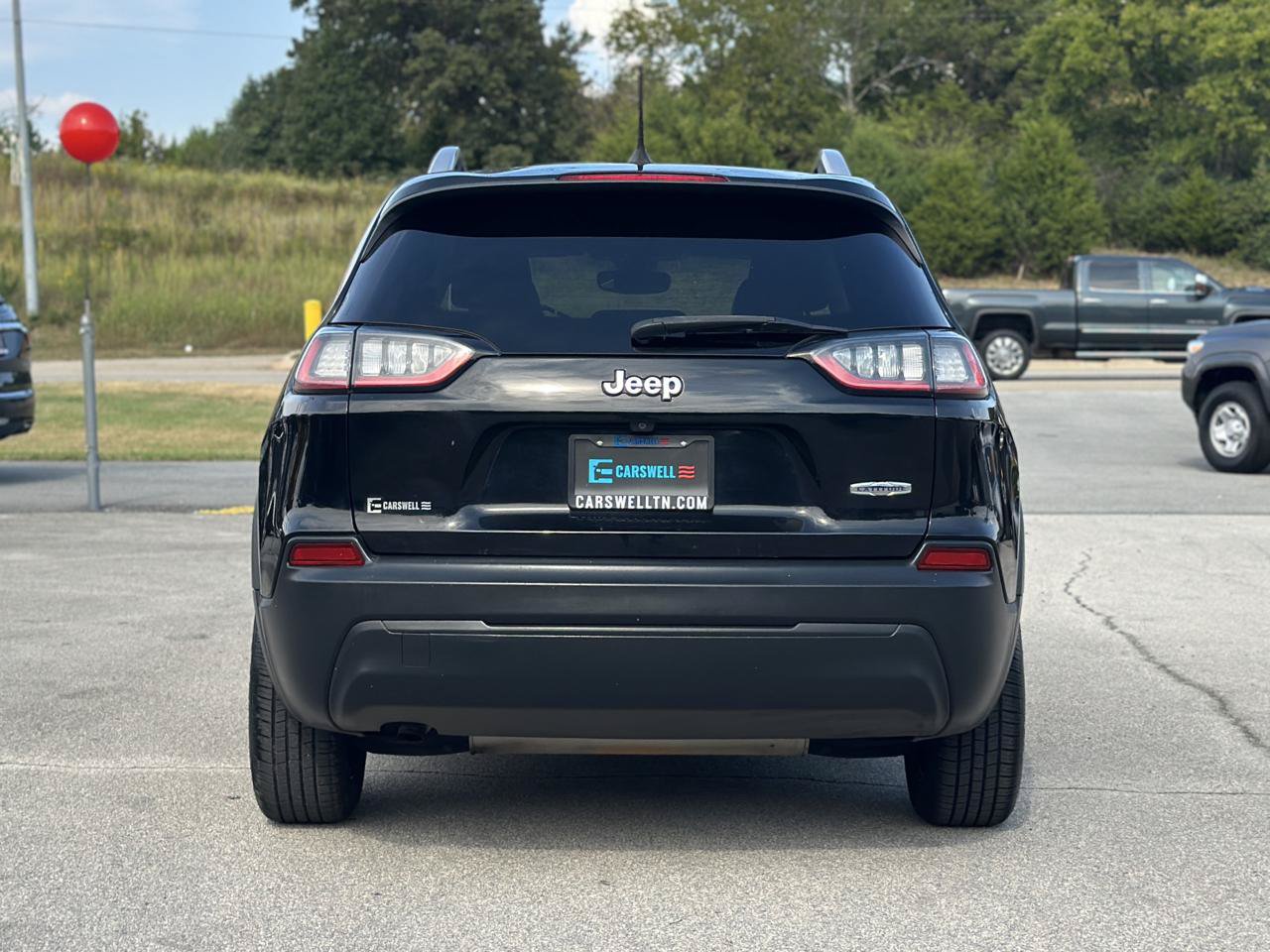 Used 2019 Jeep Cherokee Latitude Plus w/ Comfort/Convenience Group FWD image 7