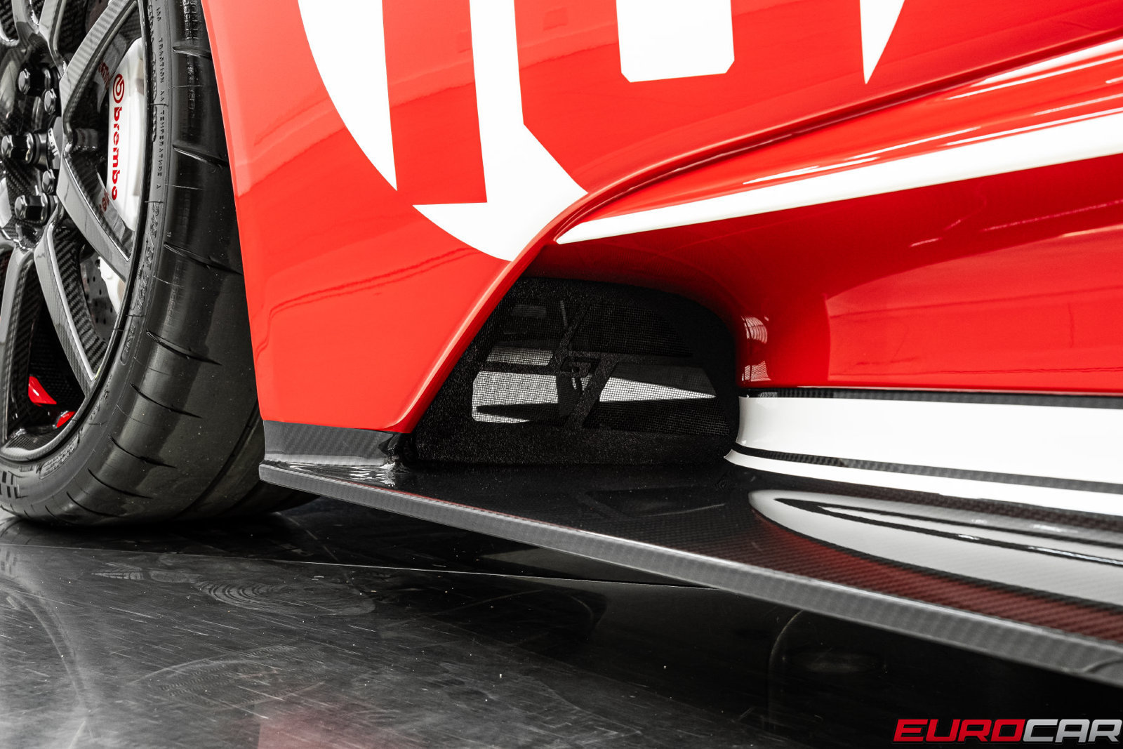 Used 2022 Ford GT Heritage Edition RWD image 21