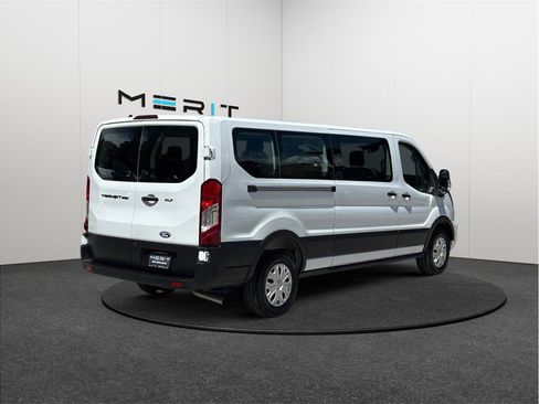 Used 2026 Ford Transit 350 XLT RWD image 9