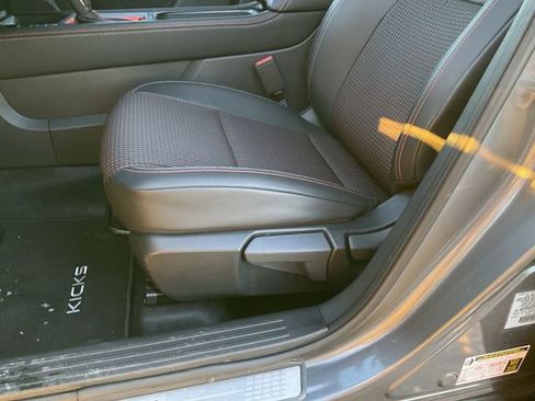 New 2025 Nissan Kicks SR w/ Illumination Package image 27