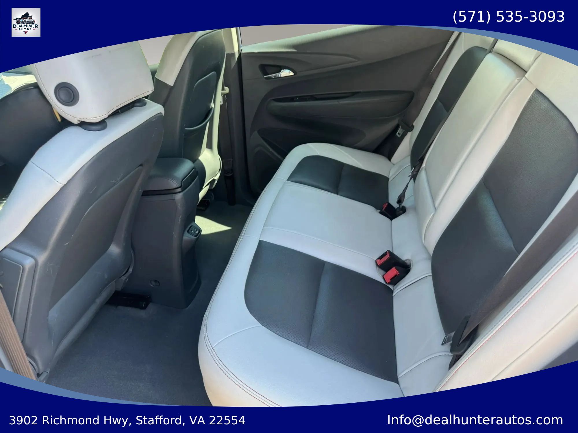 Used 2017 Chevrolet Bolt Premier w/ Driver Confidence II Package FWD image 17