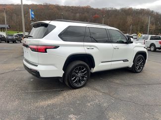 Used 2023 Toyota Sequoia Platinum video 5