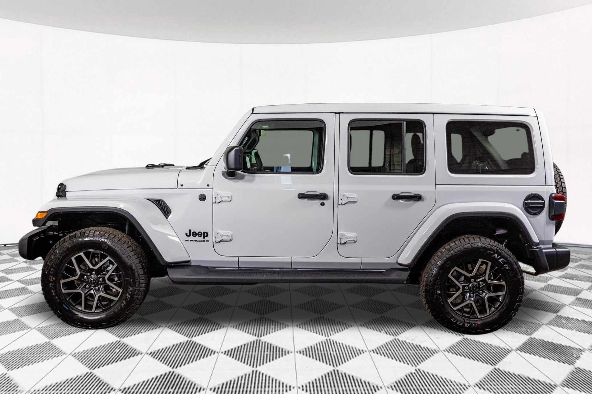 New 2027 Jeep Wrangler Unlimited Sahara AWD/4WD image 21