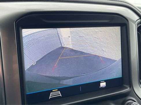 Used 2021 Chevrolet Silverado 1500 LT image 20