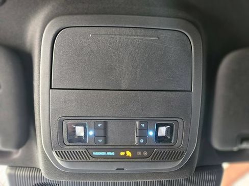 Used 2025 Ford Explorer ST-Line AWD/4WD image 27