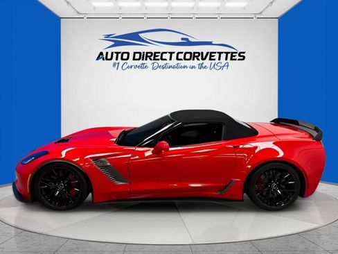 Used 2015 Chevrolet Corvette Z06 w/ 3LZ Preferred Equipment Group RWD image 8