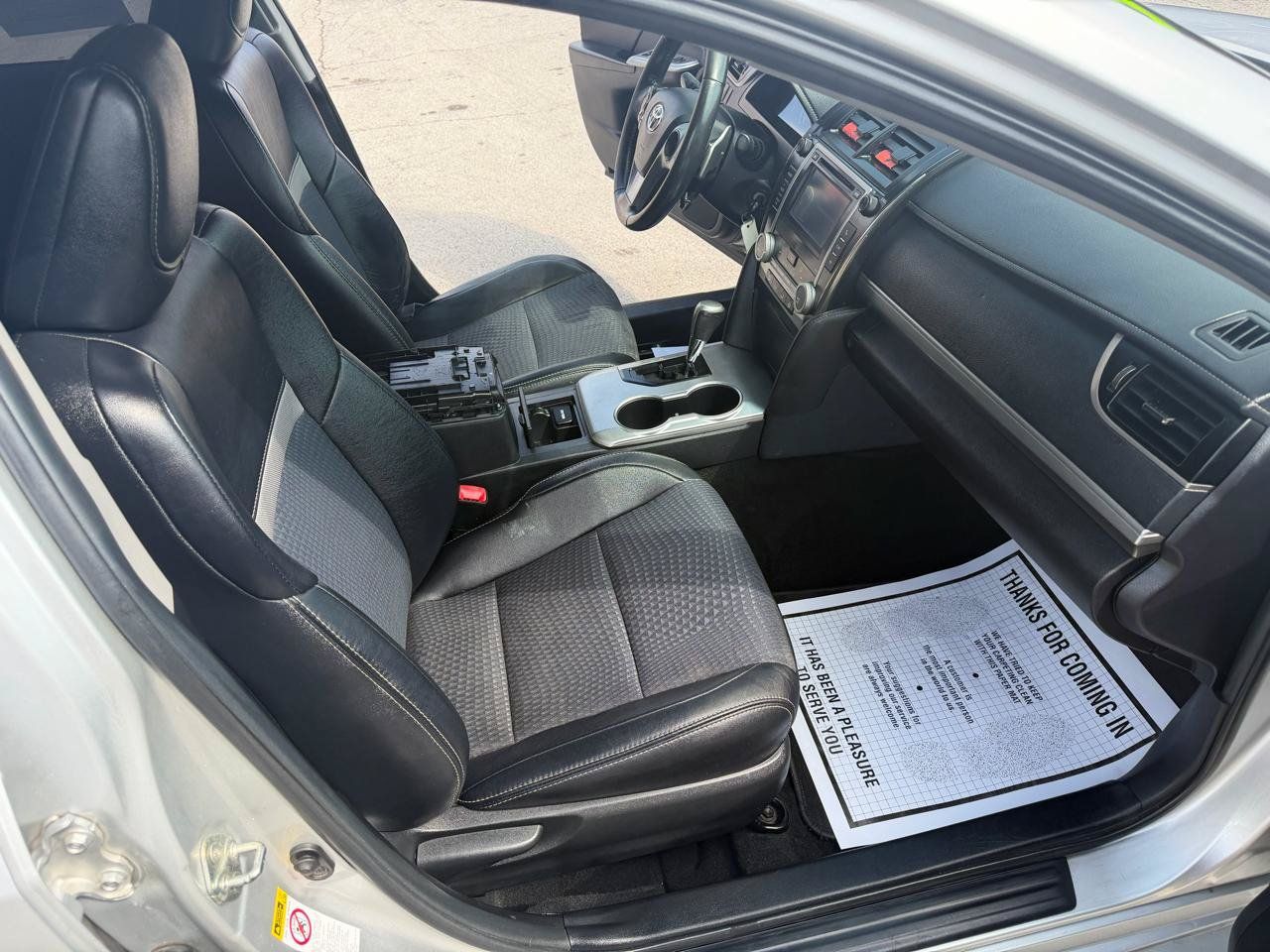 Used 2014 Toyota Camry SE w/ Fleet Convenience Package FWD image 15