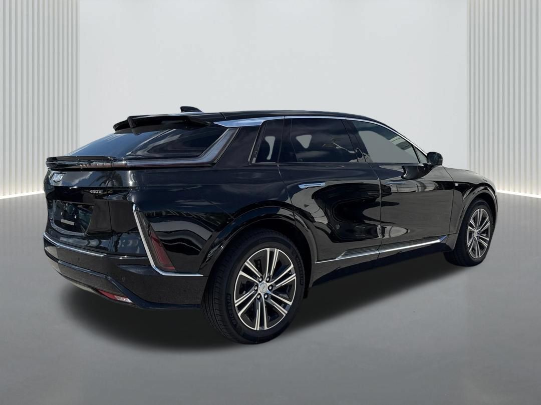 New 2026 Cadillac Lyriq Luxury RWD image 5