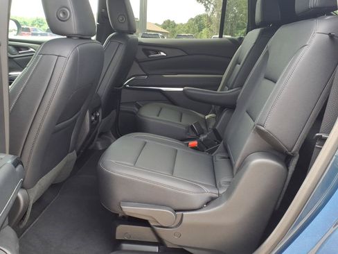 Used 2026 Chevrolet Traverse LT AWD/4WD image 6