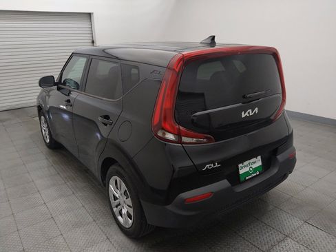 Used 2022 Kia Soul LX FWD image 5