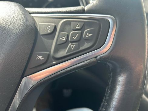 Used 2016 Chevrolet Malibu LT FWD image 19