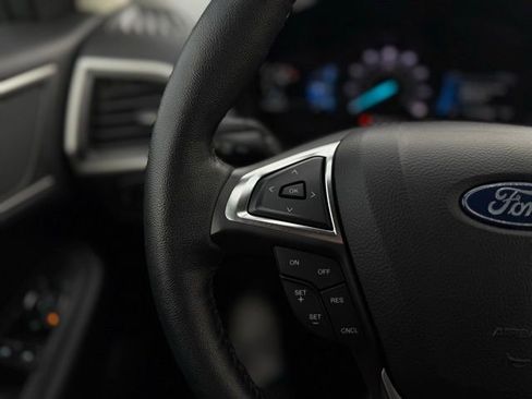 Used 2022 Ford Edge SEL w/ Convenience Package image 24