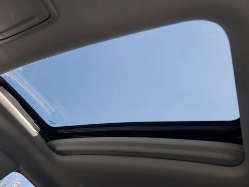 Certified 2025 Acura ADX Base image 34