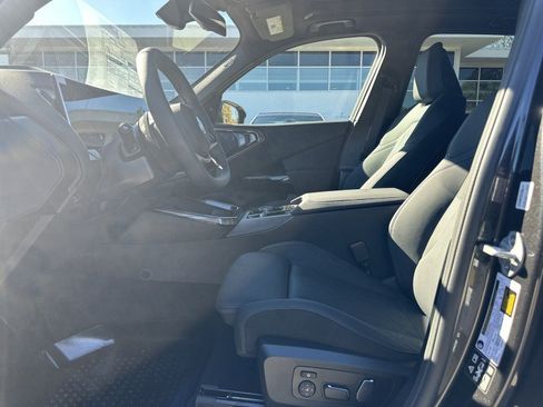 New 2026 BMW X3 xDrive30 w/ Premium Package image 14