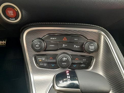 Used 2016 Dodge Challenger SRT Hellcat image 10