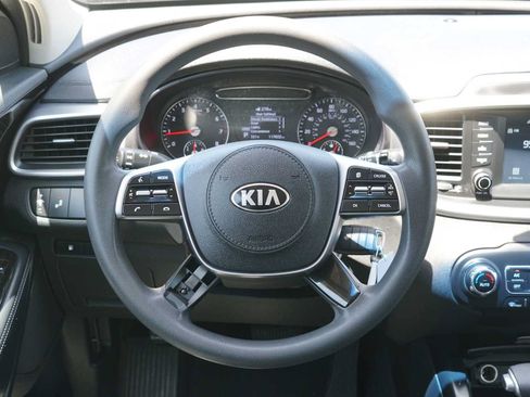 Used 2019 Kia Sorento AWD V6 image 23