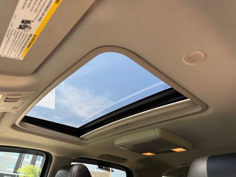 Used 2013 Chevrolet Tahoe LT AWD/4WD image 28