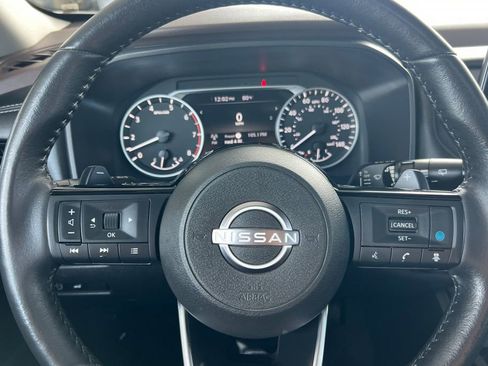 Used 2023 Nissan Rogue SV w/ SV Premium B Package image 25