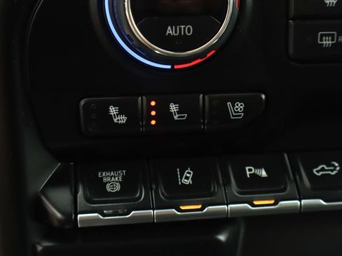 Used 2022 Chevrolet Silverado 3500 High Country AWD/4WD image 41