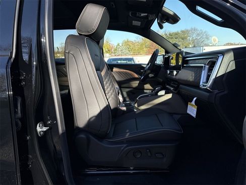 New 2026 GMC Canyon Denali image 27