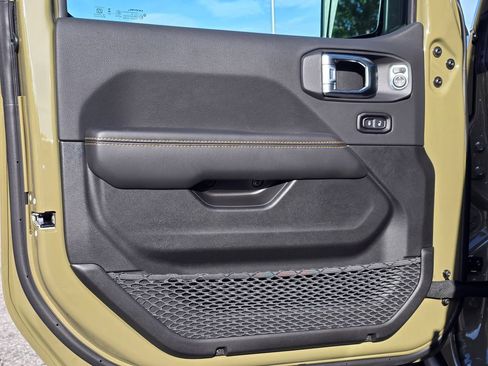 New 2026 Jeep Gladiator Willys AWD/4WD image 35