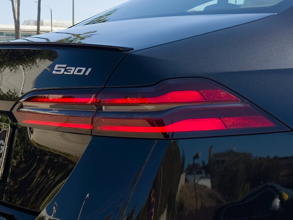 New 2027 BMW 530i w/ M Sport Package RWD image 4