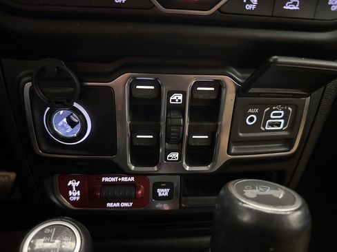 Used 2022 Jeep Wrangler Unlimited Rubicon 4xe w/ Safety Group image 34