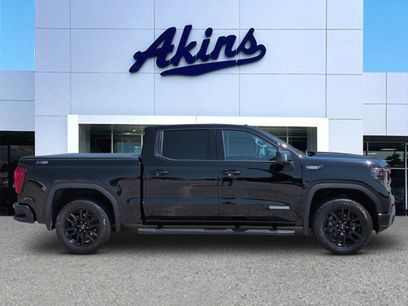 Used 2025 GMC Sierra 1500 Elevation w/ Elevation Premium Package