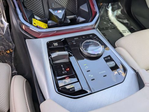 Used 2025 BMW X3 xDrive30i AWD/4WD image 21