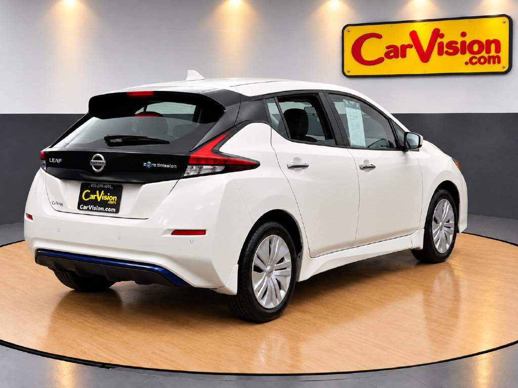 Used 2022 Nissan Leaf S FWD image 3