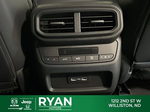 Used 2023 Honda Pilot EX-L image 39