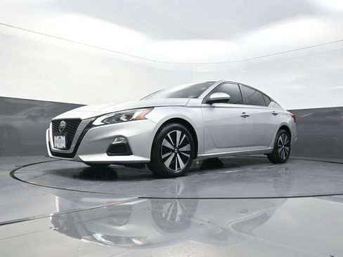 Used 2022 Nissan Altima 2.5 SV AWD/4WD image 25