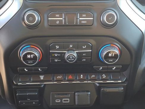 Used 2020 Chevrolet Silverado 2500 LT w/ Convenience Package image 8