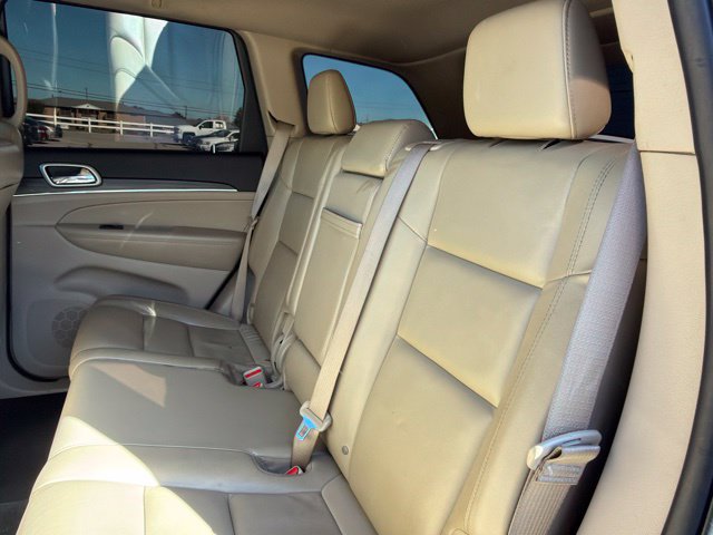 Used 2020 Jeep Grand Cherokee Limited AWD/4WD image 18
