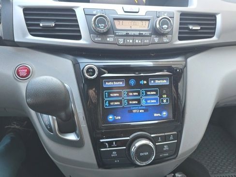 Used 2015 Honda Odyssey EX-L image 12